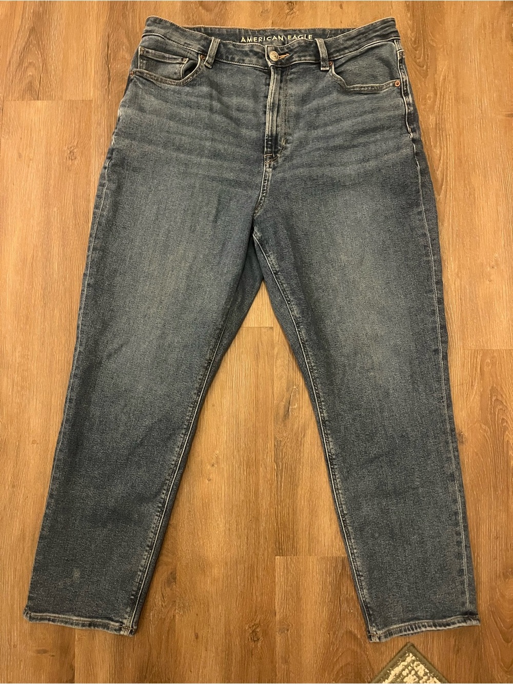 American Eagle Outfitters High Rise Medium Wash Mom Jeans